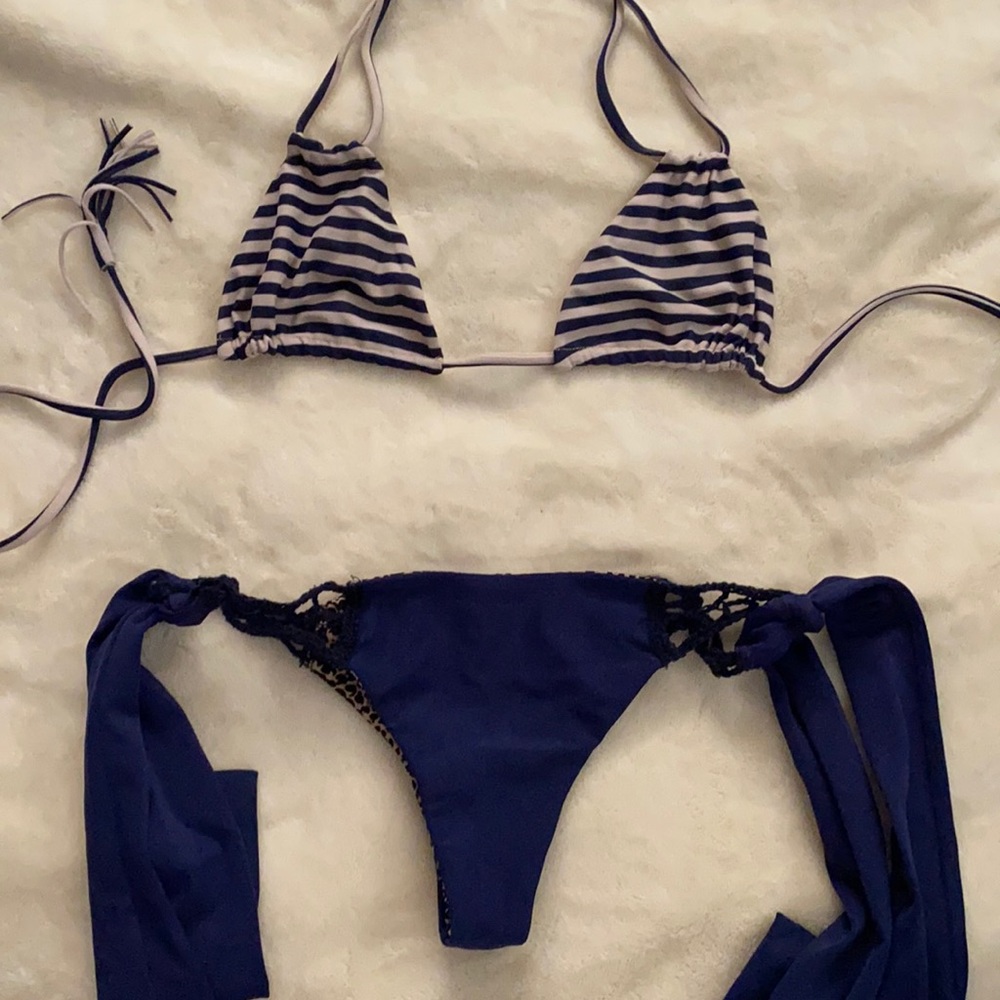 Navy acacia set